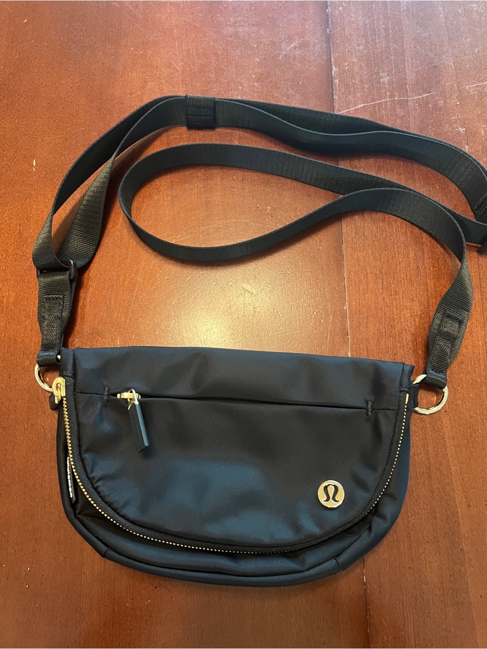 Lululemon All Night Festival Crossbody Bag BLK Gold Hardware